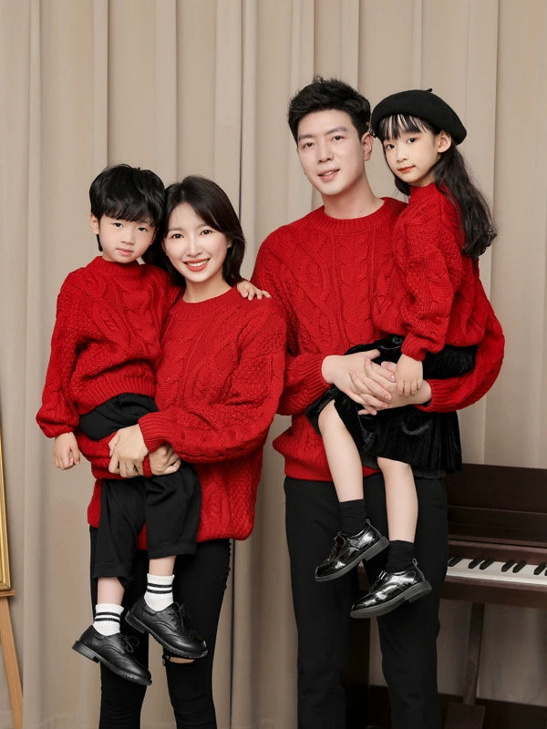 Parent-Child Clothes for a Family of Three Sweaters for Boys Red Child Girl Baby Boy's Clothing Christmas Family Portrait Autumn