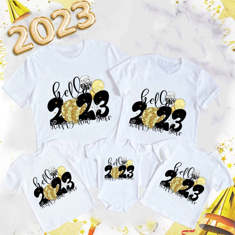 Family Matching Outfits  Year Dad Mom and Daughter Son T-shirt
